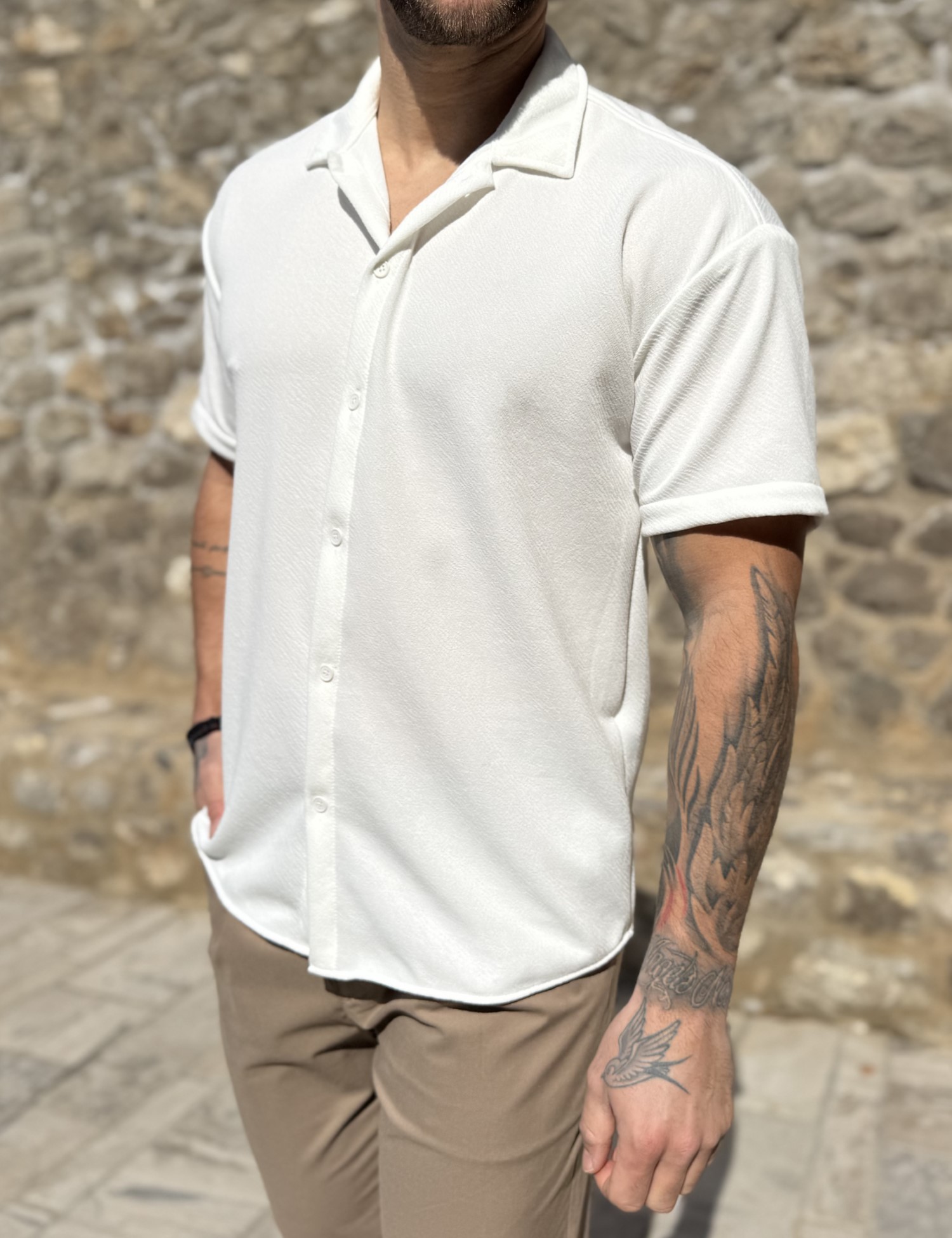 Ανδρικό γκοφρέ λευκό oversized κοντομάνικο πουκάμισο RMZ19138 φωτογραφία